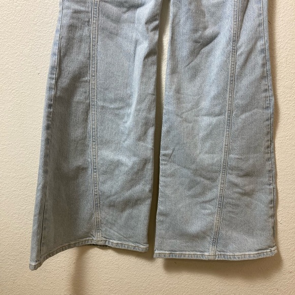 We The Free Florence High waisted Flair Light Wash Jeans 70’s women's Size 29 - Picture 9 of 13